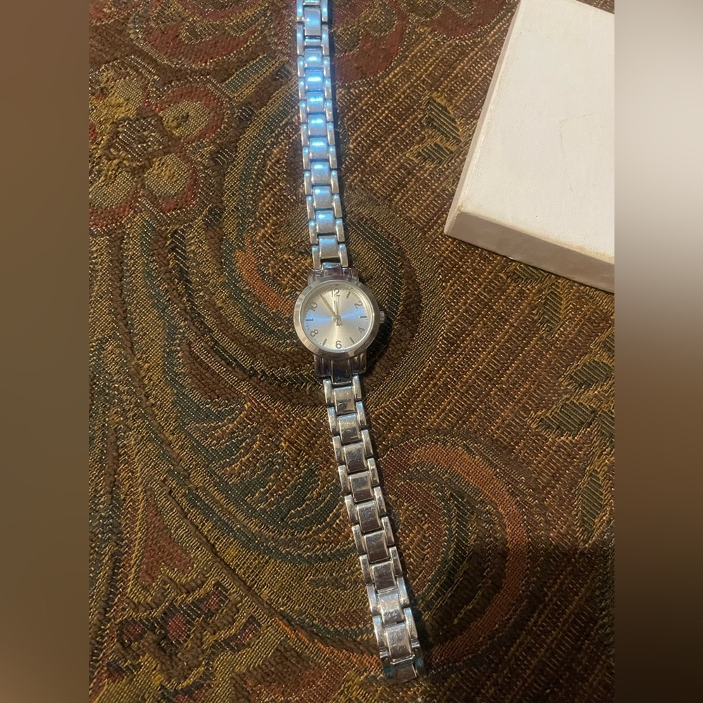 Watch - Picture 5 of 6